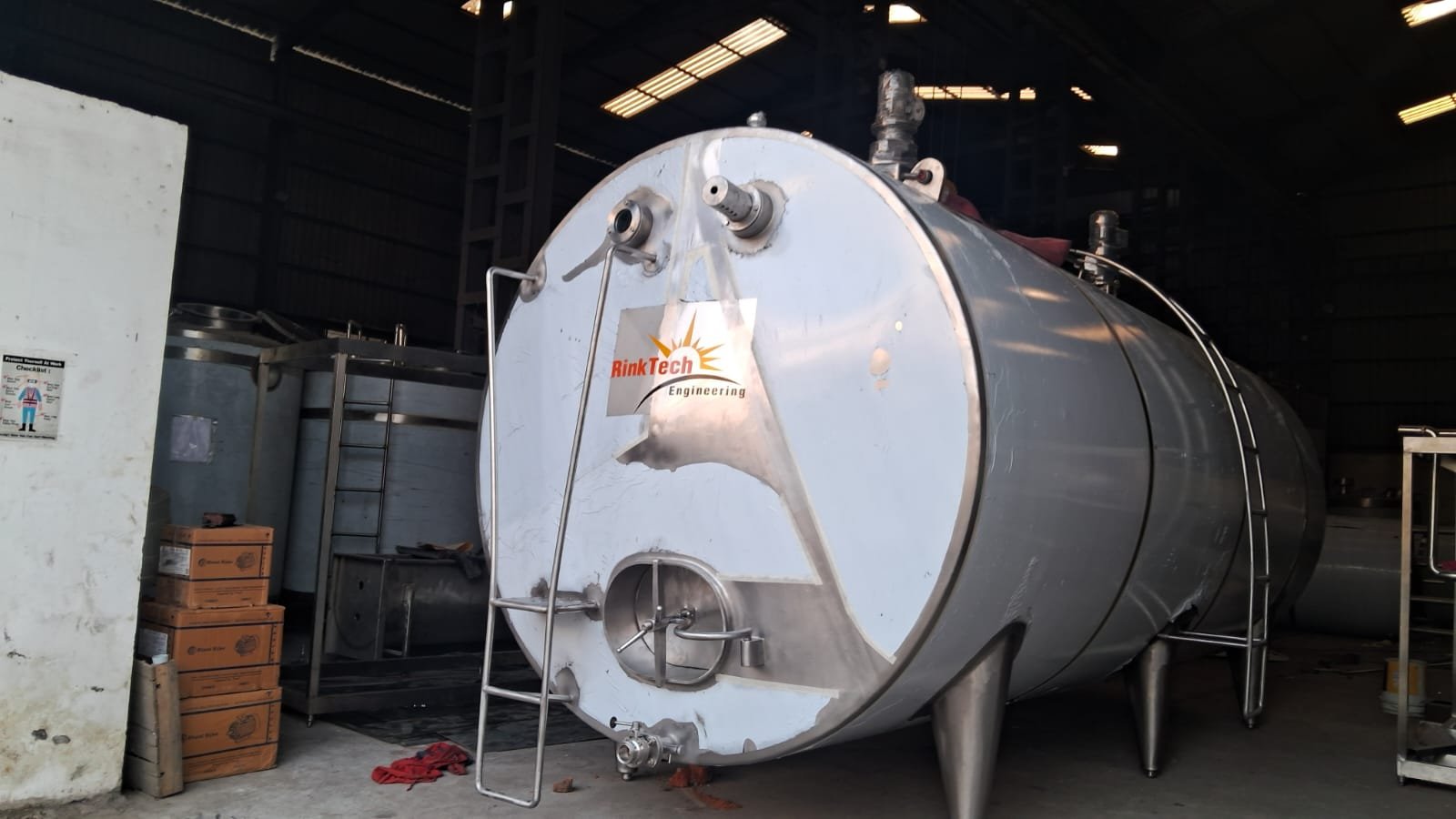 Milk storage tank 2