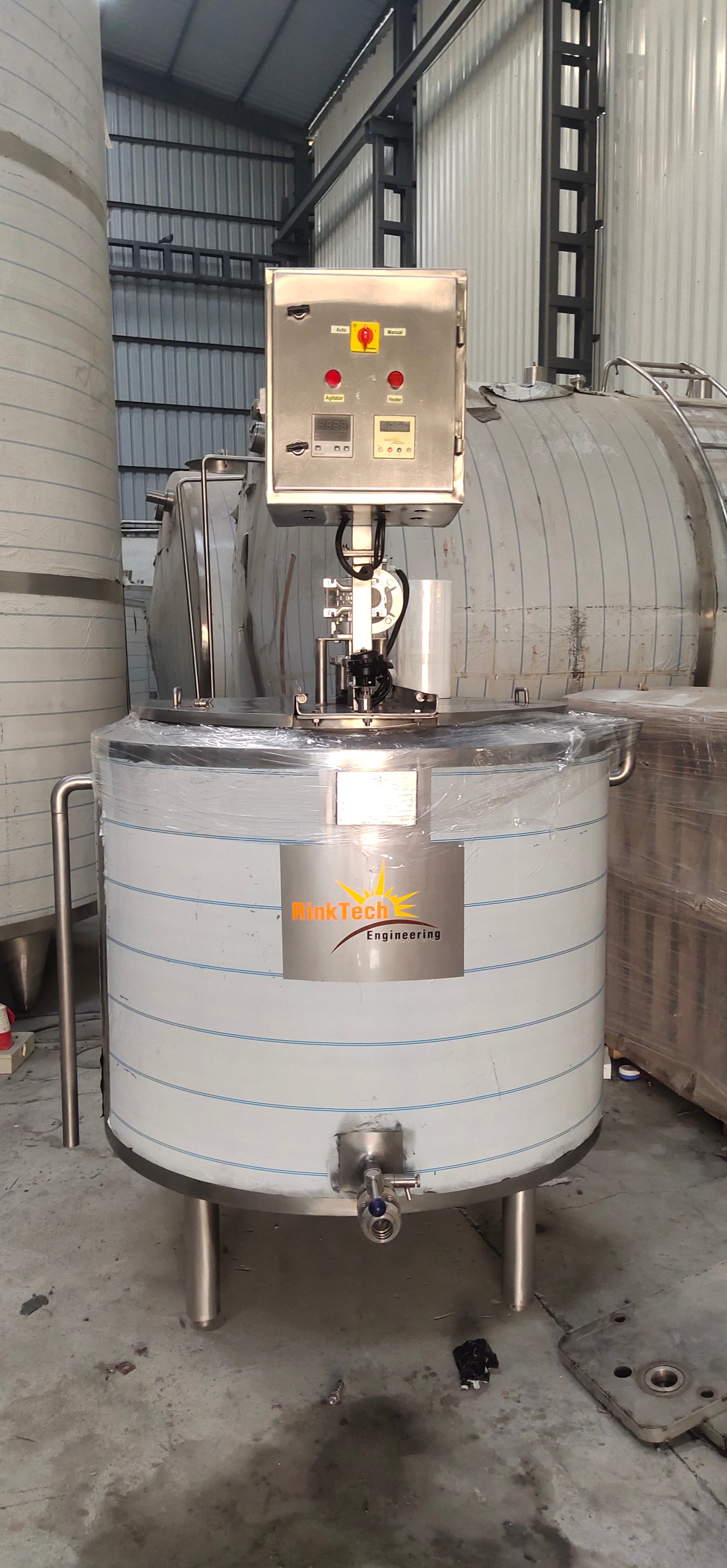 Milk storage tank 3
